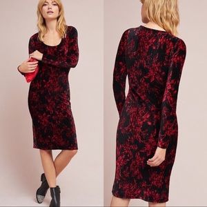 HD In Paris Deirdre Velvet Column Long Sleeve Holiday Dress